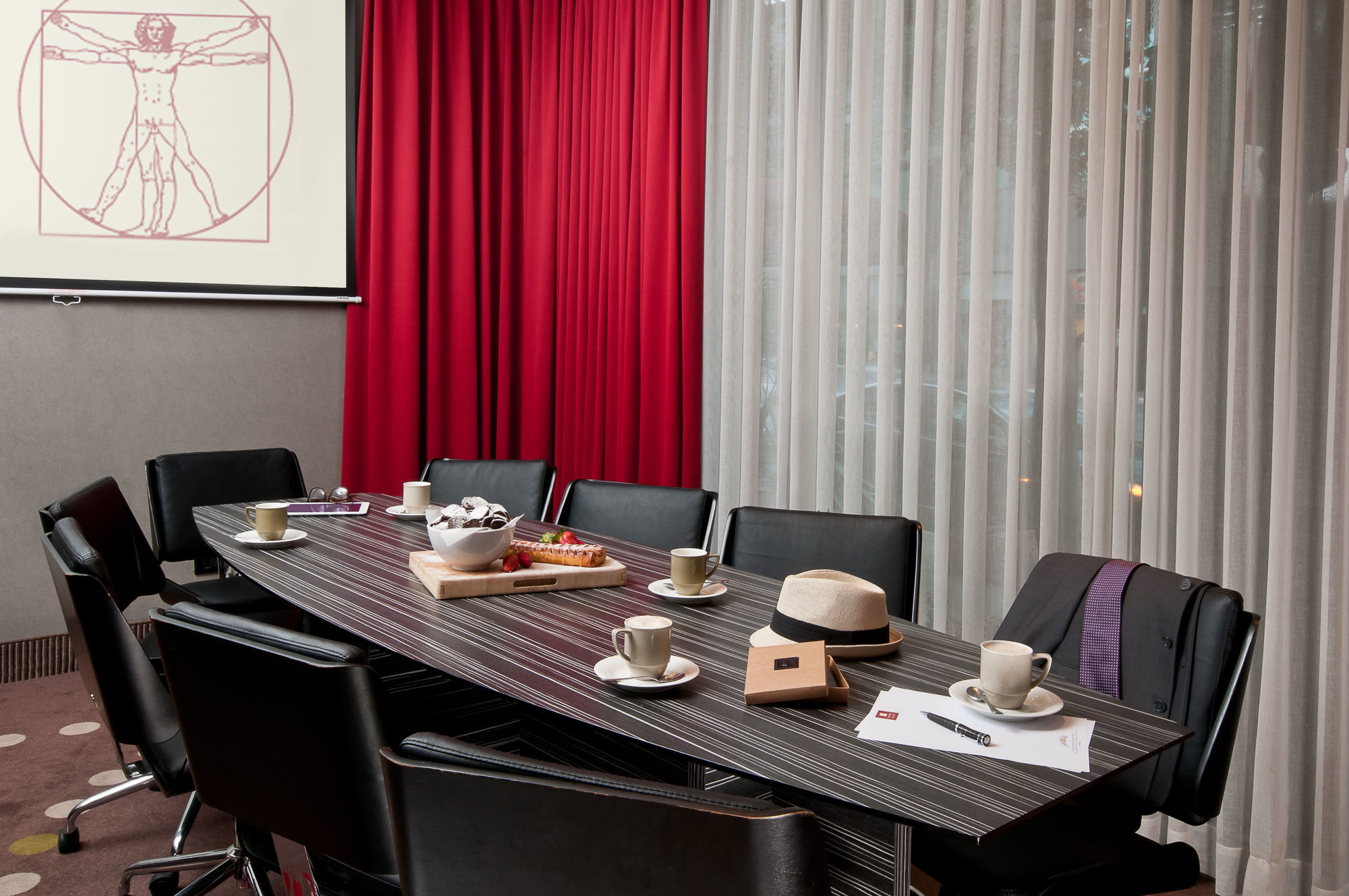 Leonardo City Tower Hotel Tel Aviv Giv'atayim Exteriér fotografie Meeting room